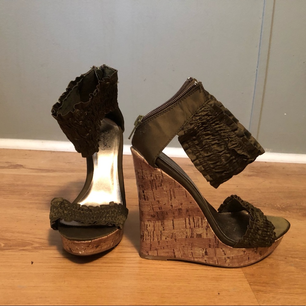 Wedges - image 1